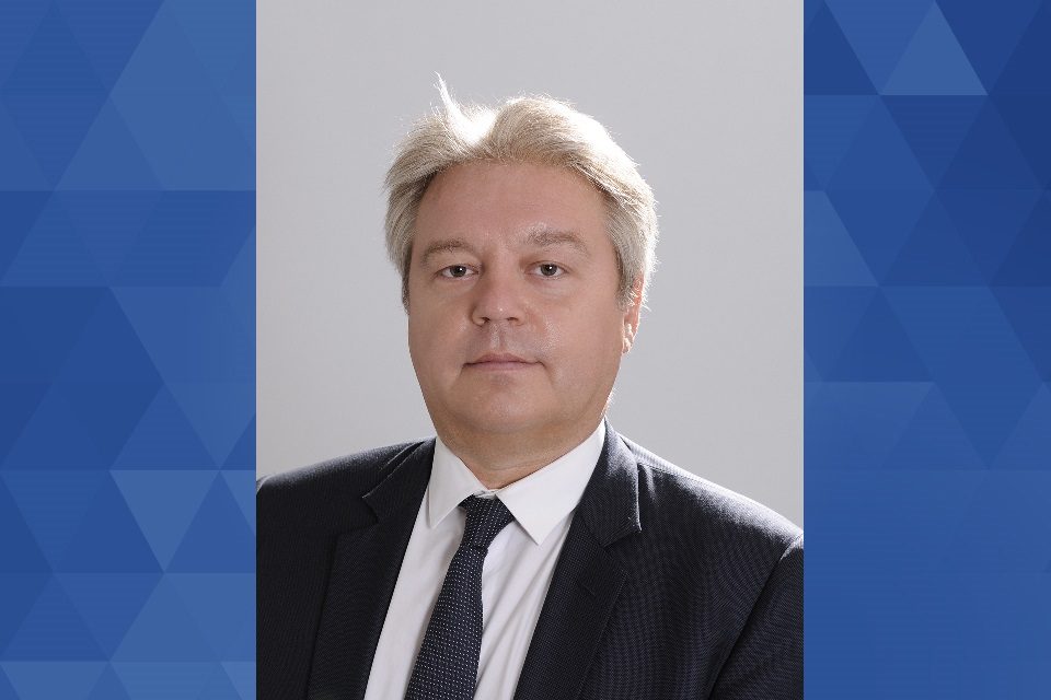 Raoul Salomon (1988) est nommé responsable de la banque d’investissement en France de Barclays (BFI)
